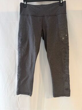 lululemon athletica Gray Cropped Leggings with Sequin Detail 22 inseam 14 waist